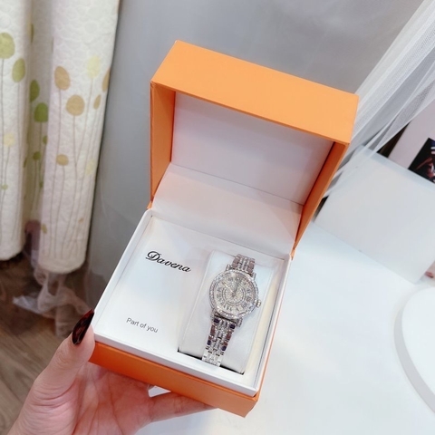 Davena Trắng Silver |Nữ Giới |Mặt Tròn |Số La Mã |Full Đá |Máy Pin (Quartz) |Size Nhỏ 30mm