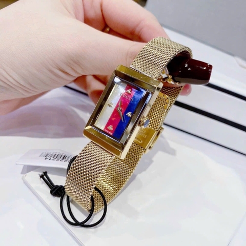 Gucci |Nữ |Mặt Chữ Nhật Xanh Đỏ Trắng |Dây Lưới Vàng Gold |Máy Pin (Quartz) |Size 21x34mm