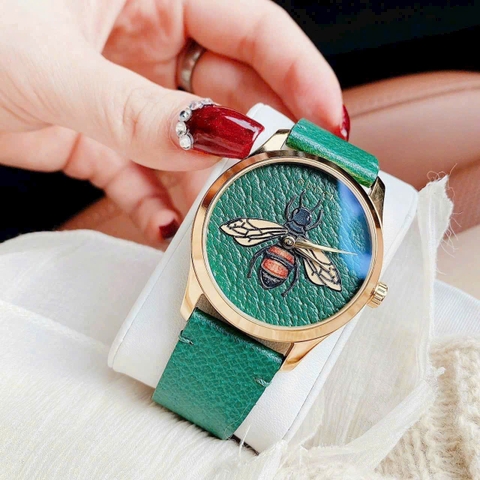Gucci G-Timeless Emerald |Nữ |Họa Tiết Con Ong |Dây Da Xanh Lá |Máy Pin (Quartz) |Size 38mm