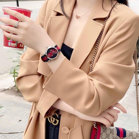 Gucci G-Timeless Le Marche Des Merveilles |Nữ |Họa Tiết Rắn |Dây Vải Xanh Dương Đỏ |Máy Pin (Quartz) |Size 38mm