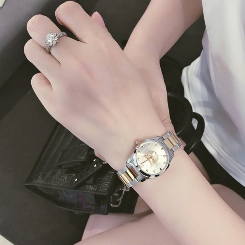 Gucci G-Timeless Mystic Cat Motif |Nữ |Mặt Trắng |Dây Kim Loại Demi Vàng |Máy Pin (Quartz) |Size 28mm