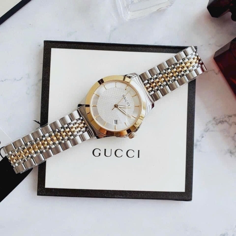 Gucci G-Timeless |Nam Giới |Mặt Trắng |Dây Kim Loại Demi Vàng |Máy Pin (Quartz) |Size 38mm