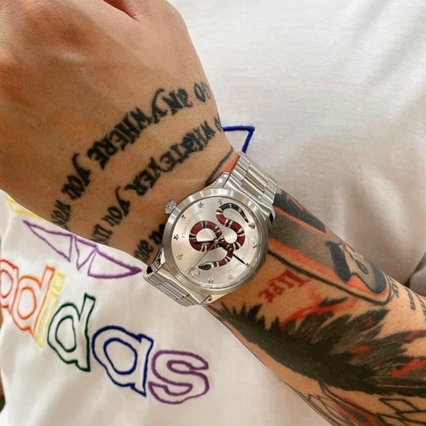 Gucci G-Timeless Snake Motif |Nam |Mặt In Rắn 3D |Dây Kim Loại Silver |Máy Pin (Quartz) |Size 38mm