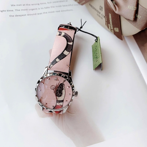 Gucci G-Timeless Textured |Nữ |Dây Da Họa Tiết Rắn Màu Hồng |Máy Pin (Quartz) |Size 38mm