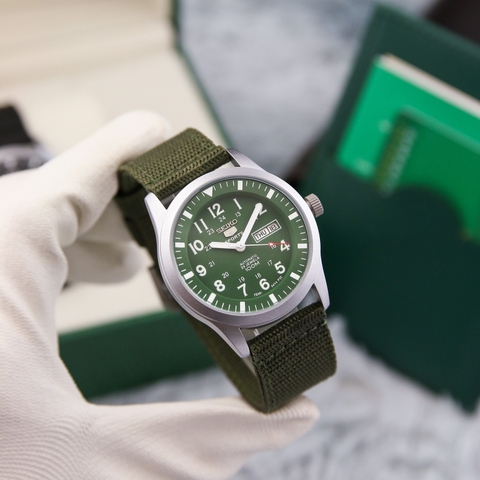 Seiko 5 Quân Đội |Nam Giới |Sports |Dây Vải Dù Xanh Rêu |Máy Cơ (Automatic) |Size 42mm