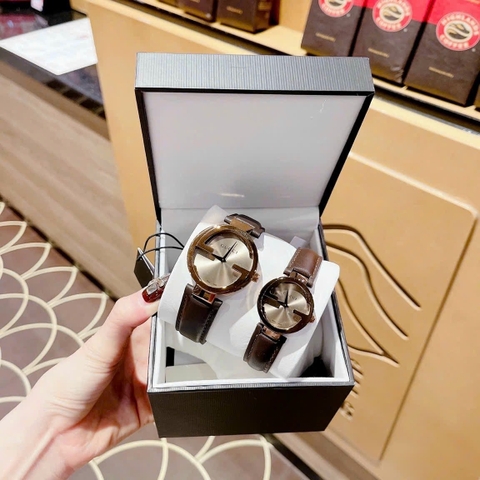 Gucci Interlocking |Cặp Đôi |Mặt Tròn |Dây Da Màu Nâu |Size 36x29mm