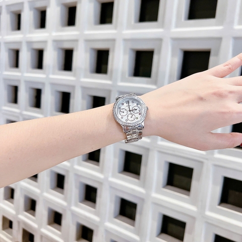 Guess 6 Kim |Nữ Giới |Mặt Đính Đá |Dây Kim Loại Silver |Máy Pin (Quartz) |Size 33mm