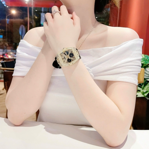 Guess Chronograph |Cặp Đôi |Mặt Chữ Nhật Vàng Gold |Dây Sillicone Đen |Size 43x38mm