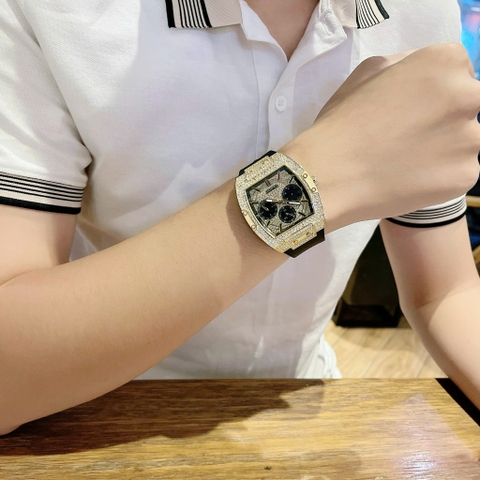 Guess Chronograph |Cặp Đôi |Mặt Chữ Nhật Vàng Gold |Dây Sillicone Đen |Size 43x38mm
