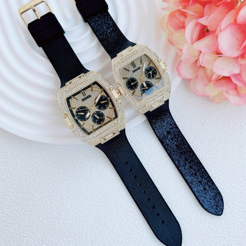 Guess Chronograph |Cặp Đôi |Mặt Chữ Nhật Vàng Gold |Dây Sillicone Đen |Size 43x38mm