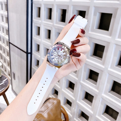 Guess Đính Pha Lê Nhiều Màu |Nữ Giới |Silver |Dây Cao Su Trắng |Máy Pin (Quartz) |Size 38mm