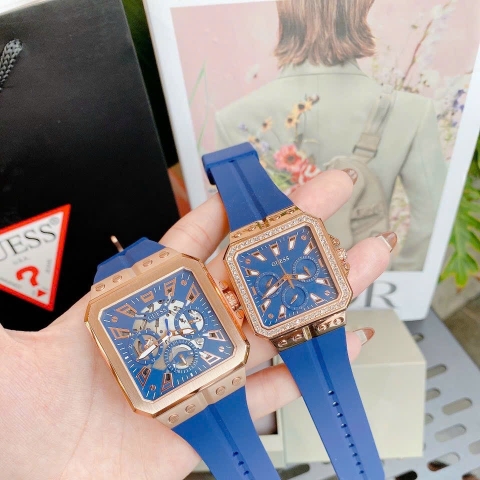 Guess Leo |Cặp Đôi |Mặt Vuông Rose Gold |Dây Sillicone Xanh |Size 42x34mm