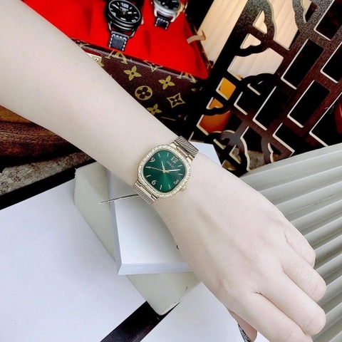 Guess Mặt Vuông Xanh Lá |Nữ Giới |Dây Mesh Lưới Vàng Gold |Máy Pin (Quartz) |Size 32mm