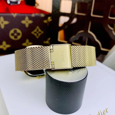 Guess Mặt Vuông Xanh Lá |Nữ Giới |Dây Mesh Lưới Vàng Gold |Máy Pin (Quartz) |Size 32mm