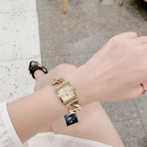 Guess Mặt Vuông |Nữ Giới |Đính Đá |Dây Mắt Xích Vàng Gold |Máy Pin (Quartz) |Size 21mm
