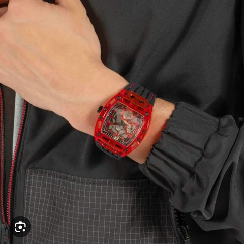 Guess Phoenix |Nam Giới |Chronograph |Mặt Đỏ |Dây Sillicone Đen |Máy Pin (Quartz) |Size 43x51mm