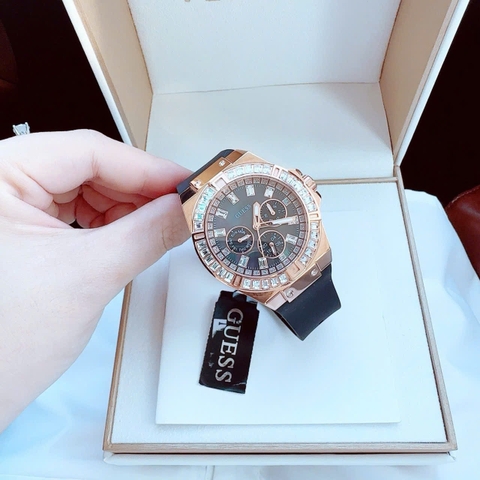 Guess Rigor |Nam Giới |Đính Đá Rose Gold |Dây Sillicone Đen |Máy Pin (Quartz) |Size 47mm