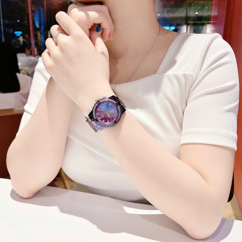 Guess Sporty-Purple |Nữ Giới |Đính Đá |Dây Kim Loại Màu Tím |Máy Pin (Quartz) |Size 38mm
