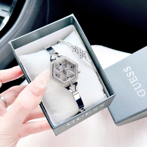 Guess Vanity |Nữ Giới |Mặt Lục Giác |Đính Đá |Lắc Tay Silver |Máy Pin (Quartz) |Size 28mm