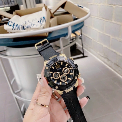 Guess Navigator |Nam Giới |Vàng Gold |Dây Sillicone Đen |Máy Pin (Quartz) |Size 50mm