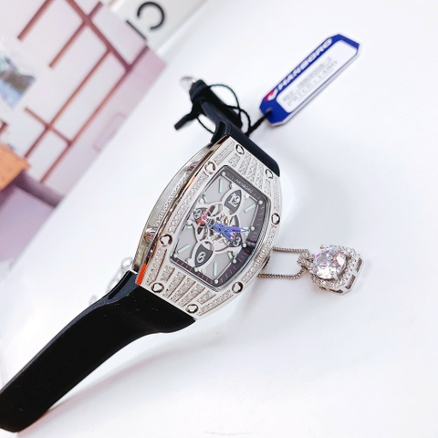 Hanboro Mặt Oval Trắng Cỏ 4 Lá |Nữ Giới |Dây Cao Su |Máy Pin (Máy Quartz) |Size 32x45mm