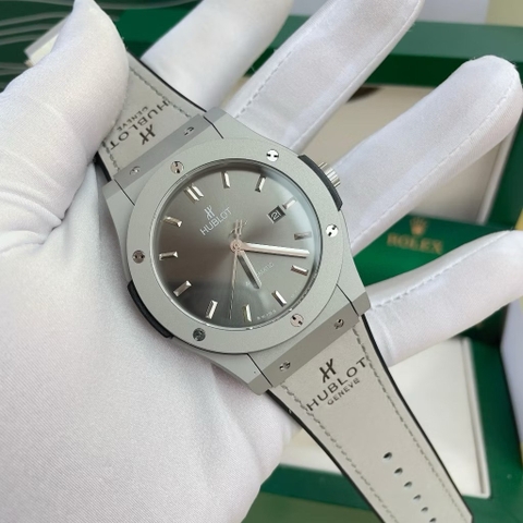 Hublot Classic Fusion |Nam Giới |Dây Da Xám Bọc Cao Su |Máy Cơ (Automatic) |Size 42mm