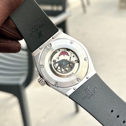 Hublot Classic Orlinski |Nam Giới |Đính Đá |Dây Silicone Đen |Máy Cơ (Automatic) |Size 42mm