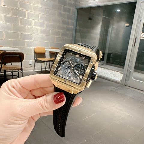Hublot Square Bang Unico |Nam Giới |Mặt Vuông |Vàng Gold |Dây Silicone |Máy Pin (Máy Quartz) |Size 42x42mm