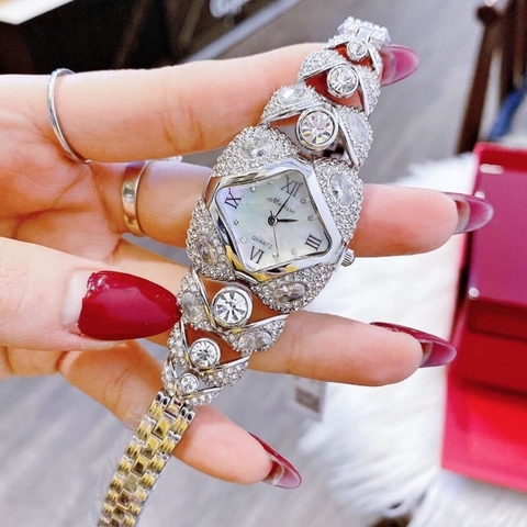 Melissa Mặt Vuông |Nữ Giới |Đính Đá |Lắc Tay Trắng Silver |Máy Pin (Quartz) |Size 38mm