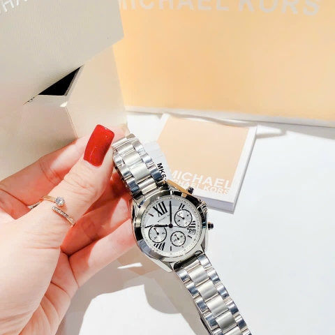 Michael Kors Bradshaw |Nữ Giới |Mặt Trắng |Dây Kim Loại Silver |Máy Pin (Quartz) |Size 36mm