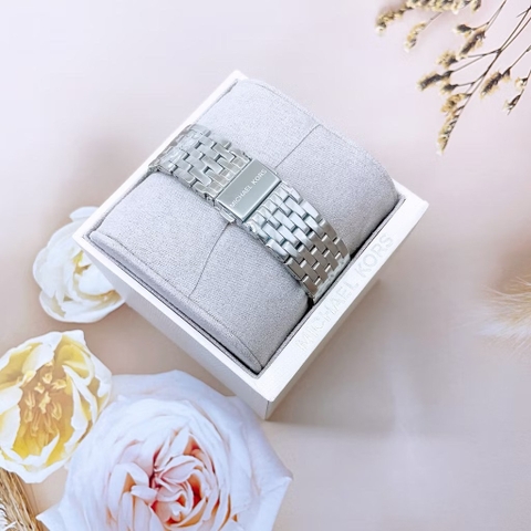Michael Kors Darci |Nữ Giới |Đính Đá Swarovski |Dây Kim Loại Silver |Máy Pin (Quartz) |Size 39mm