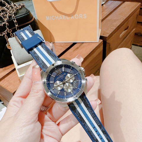 Michael Kors Brecken |Nam Giới |Chronograph |Dây Silicone Sọc Xanh |Máy Pin (Quartz) |Size 45mm