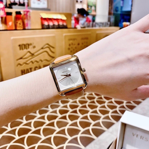 Michael Kors Lake |Nữ Giới |Mặt Vuông Trắng |Dây Da Nâu |Máy Pin (Quartz) |Size 33mm