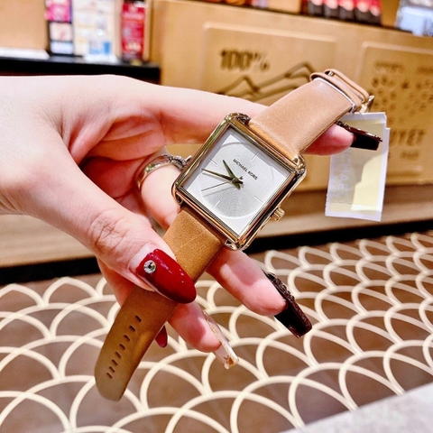Michael Kors Lake |Nữ Giới |Mặt Vuông Trắng |Dây Da Nâu |Máy Pin (Quartz) |Size 33mm