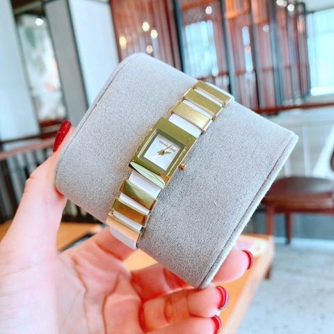 Micheal Kors Mini Darrington |Nữ Giới |Mặt Vuông |Vàng Gold |Dây Da Trắng |Máy Pin (Quartz) |Size 15mm