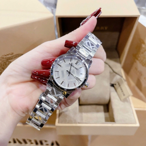Burberry The City |Nữ Giới |Mặt Tròn |Dây Kim Loại Silver |Máy Pin (Quartz) |Size 34mm