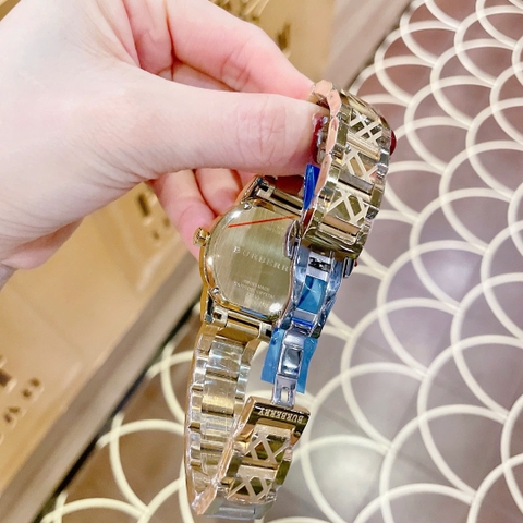 Burberry The City |Nữ Giới |Mặt Tròn |Dây Kim Loại Vàng Gold |Máy Pin (Quartz) |Size 34mm