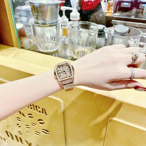 Chopard Mặt Xoay |Nữ Giới |Full Đá Rose Gold |Mặt Chữ Nhật |Máy Pin (Quartz) |Size 34x38mm