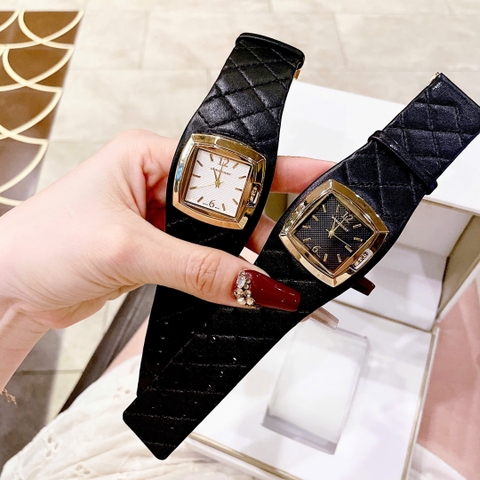 Burberry Mặt Vuông |Nữ Giới |Vàng Gold |Dây Da Đen |Máy Pin (Quartz) |Size 36x36mm
