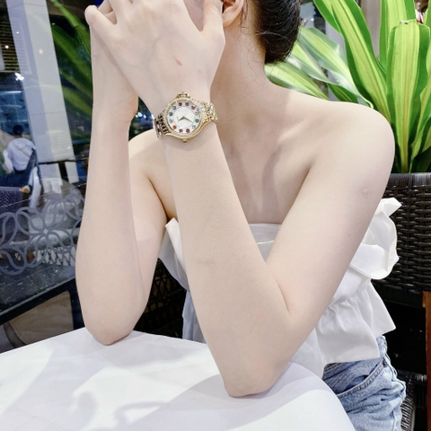 Fendi Crazy Carats Diamond |Nữ Giới |Mặt Trắng |Dây Kim Loại Vàng Gold |Máy Pin (Quartz) |Size 33mm