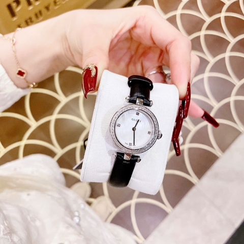 Gucci Diamantissima |Nữ |Mặt Tròn |Đính Đá |Dây Da Đen |Máy Pin (Quartz) |Size 28mm