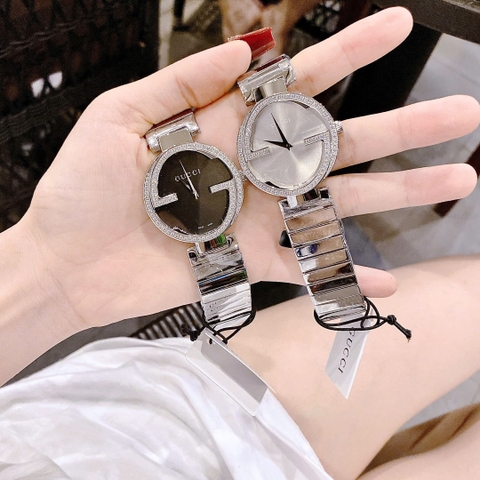 Gucci Interlocking |Nữ Giới |Mặt Đen |Đính Đá |Dây Kim Loại Silver |Máy Pin (Quartz) |Size 38mm
