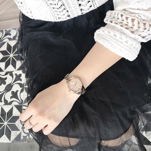 Burberry The Classic Round |Nữ Giới |Mặt Tròn |Dây Kim Loại Demi Rose Gold |Máy Pin (Quartz) |Size 32mm