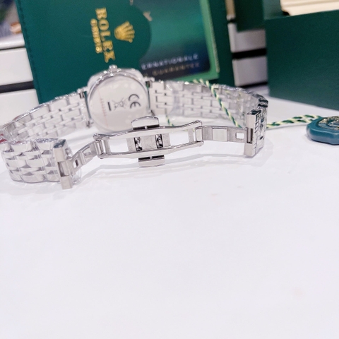 Rolex Cellini |Nữ Giới |Mặt Vuông |Xanh Dương |Dây Kim Loại |Máy Pin (Máy Quartz) |Size 33mm