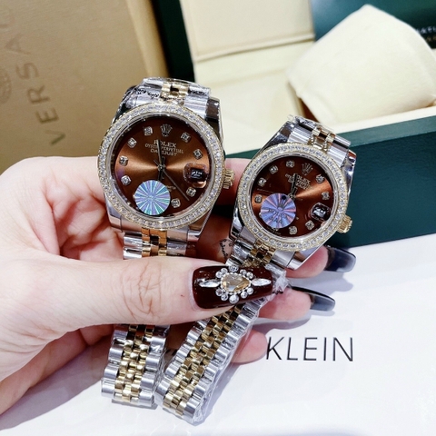 Rolex Đính Đá |Cặp Đôi |Mặt Nâu |Dây Kim Loại Demi Vàng Gold |Máy Cơ (Automatic) |Size 41x31mm