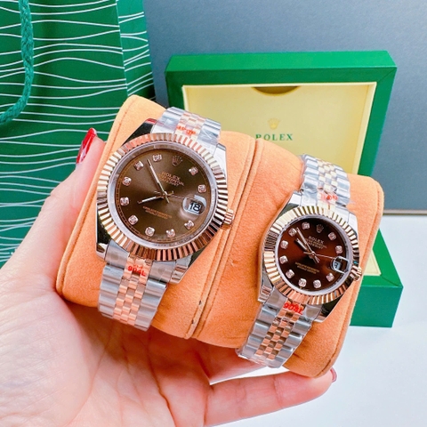 Rolex Niềng Khía |Cặp Đôi |Mặt Nâu |Dây Kim Loại Demi Rose Gold |Máy Pin (Máy Quartz) |Size 41x31mm