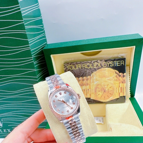 Rolex Đính Đá |Nữ Giới |Mặt Trắng |Dây Kim Loại Trắng Demi Rose |Máy Pin (Máy Quartz) |Size 31mm