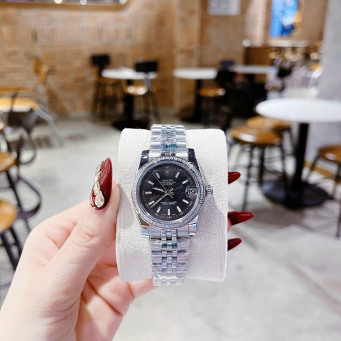 Rolex Date Just |Nữ Giới |Mặt Xám |Đính Đá |Dây Kim Loại Silver |Máy Pin (Máy Quartz) |Size 31mm