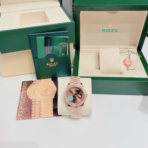 Rolex 2 Lịch |Nam Giới |Mặt Nâu |Đính Đá |Dây Kim Loại Rose Gold |Máy Cơ (Automatic) |Size 41mm