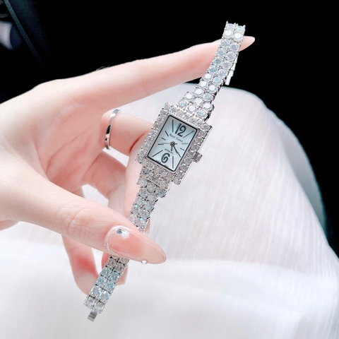 Royal Crown Mặt Chữ Nhật |Nữ Giới |Silver |Vòng Tay Đính Đá |Máy Pin (Quartz) |Size 20x35mm